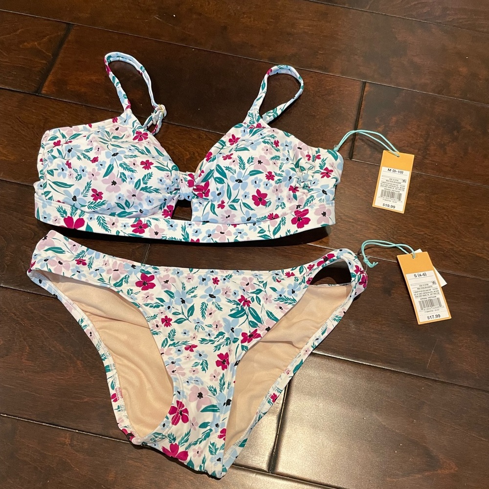 Kona Sol Floral Bikini NWT SM top M Bottom